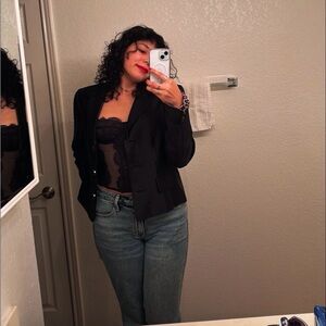 Meet your Posher, Anaelaine